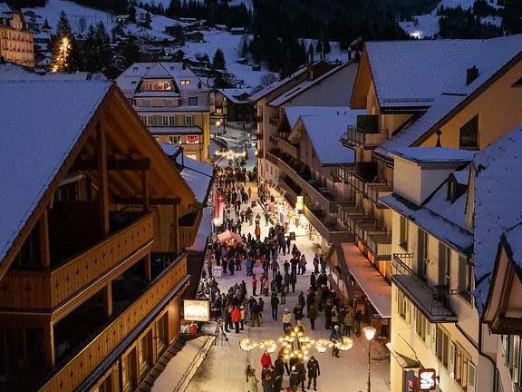 8. Glühwein Festival Wengen mit live Musik "Bödeligamblers"