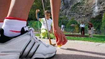 Minigolf at the Eyelti sports centre in Lauterbrunnen